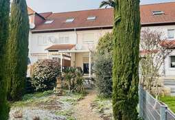 Hausansicht Garten (2)