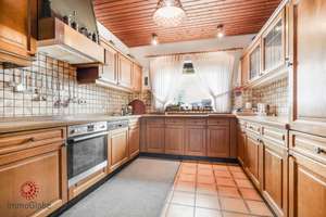Zeitlos wohnen am Sommerwald – Großzügiger Bungalow mit Gartenparadies – Die vollständige Adresse der Immobilie erhältst du vom Anbieter., 66953 Pirmasens, Pirmasens – Vorschaubild 8