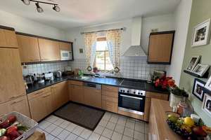 Kleine Wohlfühloase: 2-Zi.-WHG im 1.OG mit Bergblick, Südbalkon & Kamin – Die vollständige Adresse der Immobilie erhältst du vom Anbieter., 83071 Stephanskirchen – Vorschaubild 3