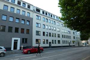 1-Zimmer-Dachgeschosswohnung nahe dem Holzhafen