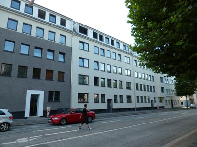 1-Zimmer-Dachgeschosswohnung nahe dem Holzhafen
