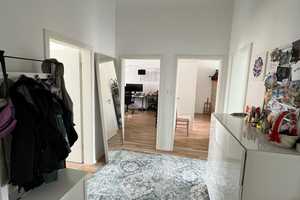 Schöne 3-Zimmer-Altbauwohnung mit Loggia, Balkon und Blick über Stuttgart West – Stuttgart – Vorschaubild 11