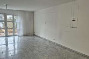 Neuer Preis ! RMH mit Garage, 2 Balkonen, Garten und Terrasse – Die vollständige Adresse der Immobilie erhältst du vom Anbieter., 65197 Klarenthal, Wiesbaden – Vorschaubild 8