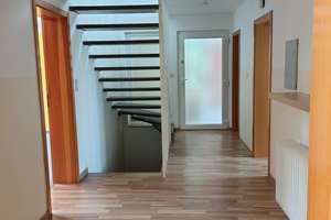 Geräumiges 5-Zimmer Einfamilienhaus mit Baugrund in Augsburg-Neubergheim in großem Garten  – Die vollständige Adresse der Immobilie erhältst du vom Anbieter., 86199 Bergheim, Augsburg – Vorschaubild 8