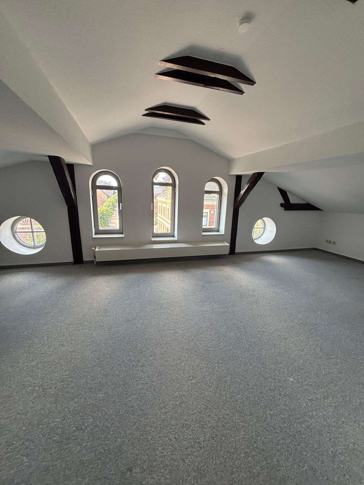 4 Zimmer, 143 m² in Meldorf – Bild 1