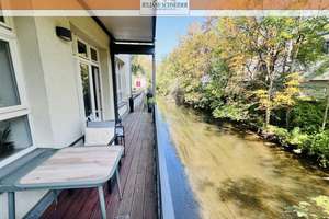 Mit Blick auf‘s Wasser - Großzügige 3-Raum-Wohnung mit Balkon an der Kleinen Luppe in Altlindenau – Die vollständige Adresse der Immobilie erhältst du vom Anbieter., 4177 Altlindenau, Leipzig – Vorschaubild 1