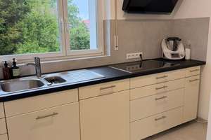 Helle, neu sanierte 3-Zimmer-Wohnung nähe der Universität Stuttgart mit Balkon