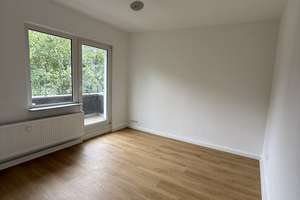 Helle, frisch sanierte Singlewohnung mit Balkon! – Erdwegstraße 5, 45356 Bochold, Essen – Vorschaubild 3
