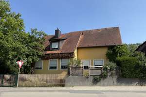 Viel Platz für den Alltag: Einfamilienhaus in Bad Windsheim – Neumühlenweg 1, 91438 Bad Windsheim – Vorschaubild 1