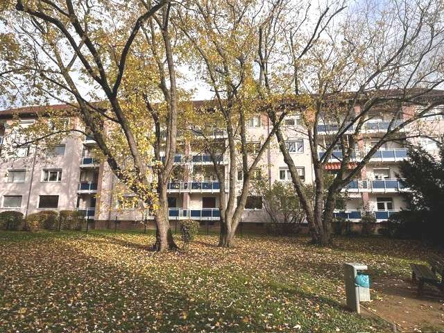 Kompakte 2 Zimmer-EG-Wohnung mit viel Potenzial in zentraler Lage von Ffm-Griesheim (leerstehend), Frankfurt am Main – Bild 2