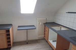 Schöne 2-Zimmer-DG-Wohnung in Düsseldorf-Unterbach – Die vollständige Adresse der Immobilie erhältst du vom Anbieter., 40627 Unterbach, Düsseldorf – Vorschaubild 9