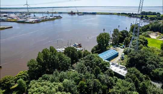 Bild von Emden: Leben mit Weitblick in der Marina