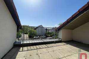 Wohnen am Rheinauer See – Charmante 3-ZKB-Dachgeschosswohnung mit Loggia und TG-Stellplatzoption