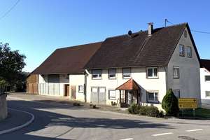 Haus mit Werkstatt, Ökonomiegebäude und Garage in idyllischer Lage – Die vollständige Adresse der Immobilie erhältst du vom Anbieter., 89584 Ehingen (Donau) – Vorschaubild 2
