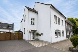 Wuppertal-Cronenberg- Schöne Eigentumswohnung mit Südbalkon und Stellplatz