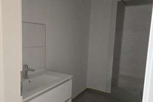 TOP - 4 Raum Wohnung Badewanne und Dusche mit Einbauküche ! – Otto-von-Guericke-Str. 57, 39104 Altstadt, Magdeburg – Vorschaubild 14