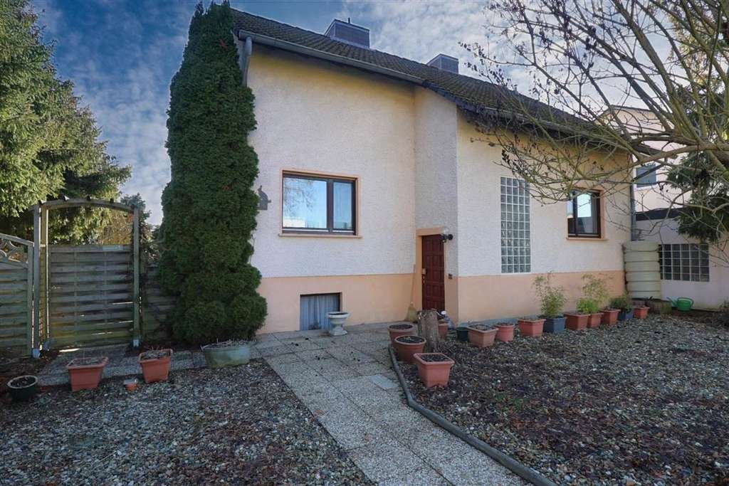 Immobilie in Meinhard - Ein Zuhause zum Ankommen- Familienidylle mit Garten und viel Platz - Bild 2