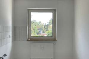Attraktive 3 Zimmer-Wohnung mit Balkon ! – Gebbertstr. 146, 91058 Sebaldus, Erlangen – Vorschaubild 6