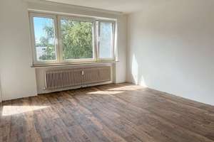 Helle 2-Zimmer-Wohnung mit Loggia, Aufzug in Bremen-Huchting – Robinsbalje 20 – Robinsbalje 20, 28259 Mittelshuchting, Bremen – Vorschaubild 2