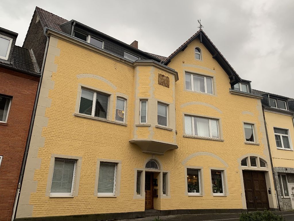 Erdgeschoss Wohnung 107 m² mit Terrasse und Garten im ...