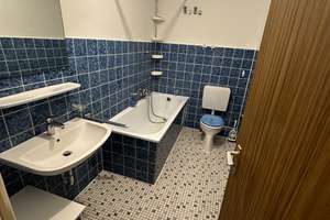 *** Großes Appartement, Badezimmer mit Wanne,  Fußboden aus 2023 *** – Merscheider Straße 224, 42699 Ohligs/Aufderhöhe/Merscheid, Solingen – Vorschaubild 8
