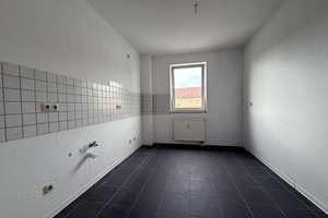3 Zimmerwohnung in Magdeburg-Stadtfeld mit Balkon und PKW Stellplatz – 39108 Stadtfeld Ost, Magdeburg – Vorschaubild 10