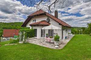 Charmantes Ein-/ Zwei-/ Dreifamilienhaus mit zauberhaftem Garten und herrlichem Weitblick – Main-Spessart (Kreis) – Vorschaubild 2