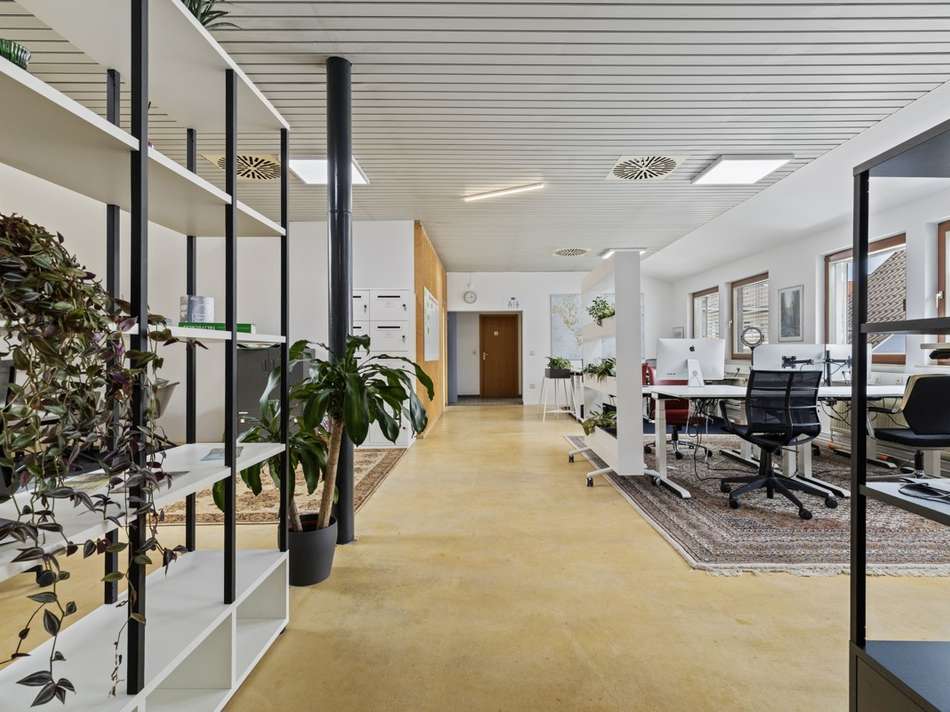 Büroraum Mittelstr. 8