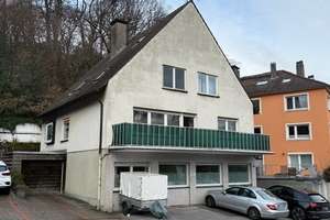 Freistehendes Zweifamilienhaus mit 2 Garagen – Die vollständige Adresse der Immobilie erhältst du vom Anbieter., 42117 Elberfeld, Wuppertal – Vorschaubild 2