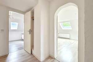 Über den Dächern des Blumenplatzes – Modernisierte 2-Zimmer-Wohnung mit Einbauküche – Die vollständige Adresse der Immobilie erhältst du vom Anbieter., 47798 Stadtmitte, Krefeld – Vorschaubild 4