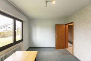 Viel Raum für Ihre Wohnideen – EFH mit 812 m² Grundstück in ruhiger Lage – Die vollständige Adresse der Immobilie erhältst du vom Anbieter., 89186 Illerrieden – Vorschaubild 12