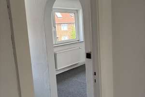 Schmuckstück mit zauberhaftem Garten 2,5 Zimmer in Kiel-Elmschenhagen  – Tiroler Ring 442, 24147 Elmschenhagen, Kiel – Vorschaubild 4