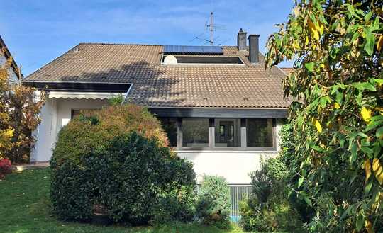 Lichtdurchflutetes 1 bis 2 Familien-Wohnhaus in Aichtal-Aich, VB