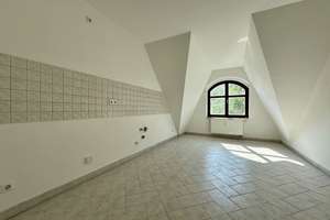 Außergewöhnliche und sanierte Dachgeschoss-Wohnung mit 4 Zimmern und Gäste-WC in Top-Lage! – Adelheidring 15, 39108 Stadtfeld Ost, Magdeburg – Vorschaubild 14
