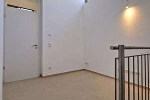 Statt Wohnung lieber ein Stadthaus? Stylish-luxuriös, in ruhiger Lage, Nähe BMW. – Keferloherstraße 150a, 80807 Milbertshofen, München – Vorschaubild 24