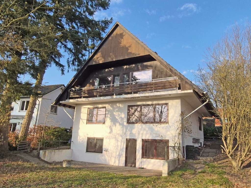 Immobilie in Bendestorf - Zweifamilienhaus in schöner, zentraler Ortslage (DG vermietet) - Bild 2