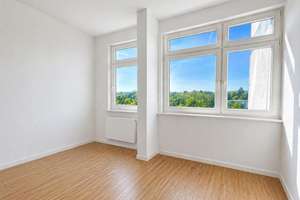Lichtdurchflutete 3-Zimmer-Eigentumswohnung mit Weitblick & Balkon in Berlin-Schmagendorf – Die vollständige Adresse der Immobilie erhältst du vom Anbieter., 14193 Schmargendorf, Berlin – Vorschaubild 3
