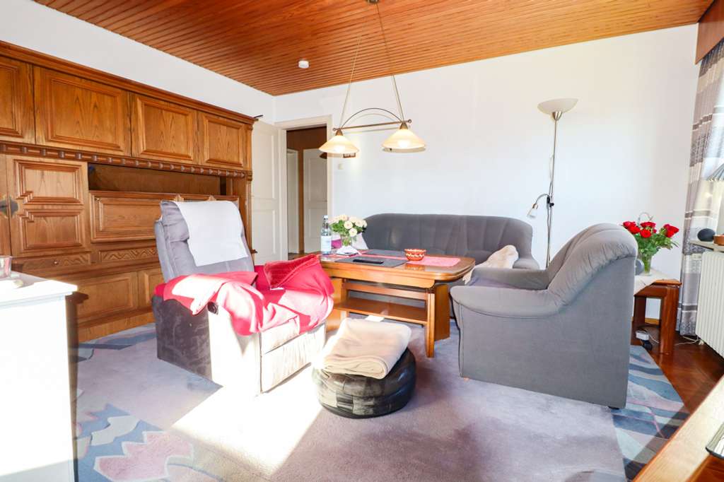 Immobilie in Ovelgönne - Wohnglück im Grünen – Charmantes Zuhause auf großzügigem Grundstück in Ovelgönne! - Bild 4