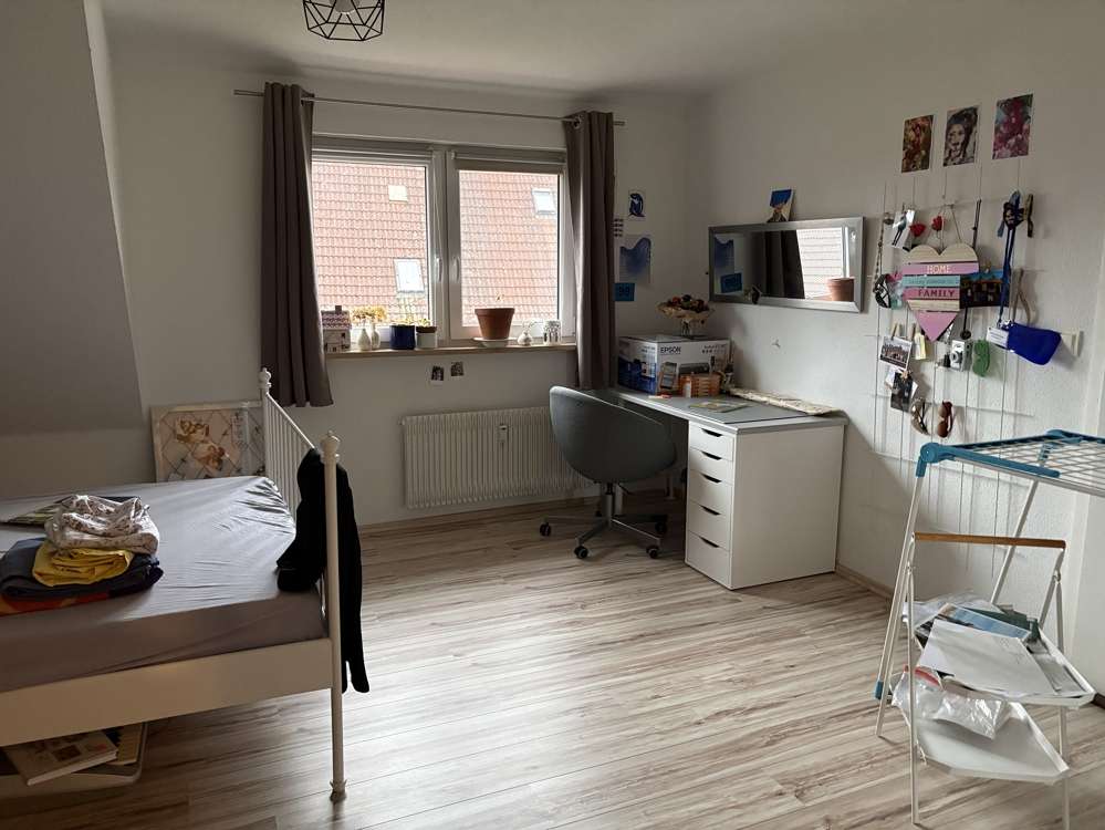 Immobilie in Crailsheim - Großes, vermietetes 2 Familienhaus mit Ausbaumöglichkeit auf ca. 3.361 m² großem Grundstück - Bild 7