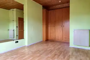 NUR 5 MINUTEN BIS ZUR FUßGÄNGERZ ONE UND DENNOCH ABSOLUT RUHIG GELEGEN! 2-Zimmer Altbauwohnung – Wiesbaden – Vorschaubild 7