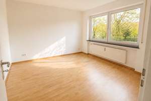 Freundliche  4-Zimmer-Hochparterre Wohnung  mit Balkon und Blick ins Grüne – Die vollständige Adresse der Immobilie erhältst du vom Anbieter., 65191 Bierstadt, Wiesbaden – Vorschaubild 6