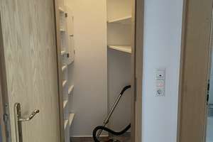 Nicht Familiengeeignet-Renovierte 4-Zimmerwohnung in Wiesbaden-Biebrich – Die vollständige Adresse der Immobilie erhältst du vom Anbieter., 65203 Biebrich, Wiesbaden – Vorschaubild 12