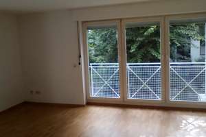 Gepflegte 2,5 Zimmer-Wohnung mit Balkon und EBK in Bonn Bad Godesberg