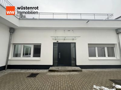 Eigenständiger Anbau (Baujahr 2017) – Moderne Wohnung mit Loftcharakter, Dachterrasse und Innenhof