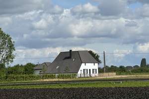 Traumhaftes, kernsaniertes und denkmalgeschütztes Haus in Alleinlage am Niederrhein! – Bienenstraße 5, 47551 Bedburg-Hau – Vorschaubild 1