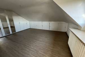 RENOVIERTE, GROSSZÜGIGE 2-ZIMMER-DG-WOHNUNG MIT EINBAUKÜCHE IN RUHIGEM 6-PARTEIENHAUS – 67065 Mundenheim, Ludwigshafen am Rhein – Vorschaubild 7