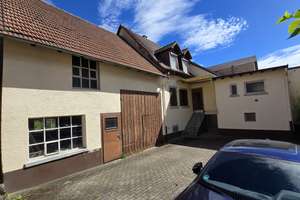 Zwei Häuser in Durlach-Aue: vollvermietetes Dreifamilienhaus & sanierungsbedürftiges Hinterhaus – Die vollständige Adresse der Immobilie erhältst du vom Anbieter., 76227 Durlach, Karlsruhe – Vorschaubild 4