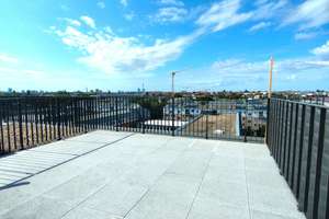 Exklusives klimatisiertes Penthouse mit Gemeinschaftssauna und Panoramaterrasse