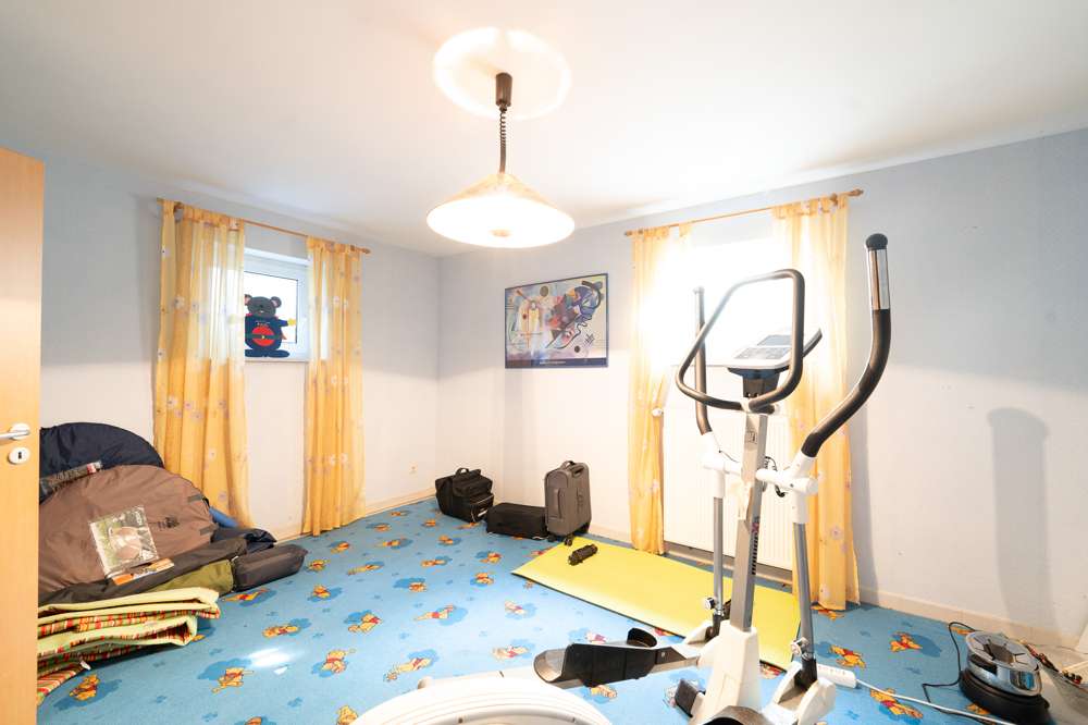 Immobilie in Weisel - ***Raumvielfalt und Gartenidylle*** - Bild 11