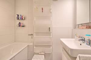 STILVOLL & HELL - 4-Raum Wohnung mit zwei Balkonen in beliebter Lage von Derendorf!! – Die vollständige Adresse der Immobilie erhältst du vom Anbieter., 40477 Derendorf, Düsseldorf – Vorschaubild 5